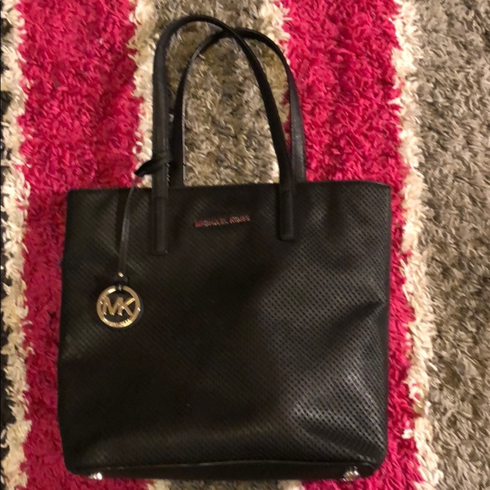 🚫SOLD🚫 Black MK purse